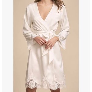Homebodii BHLDN White Satin Lace Bridal Olivia Robe NWT